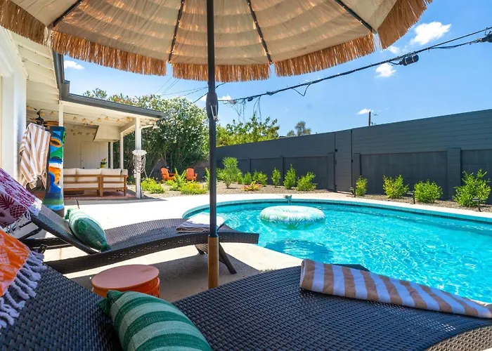 Holiday home Mai Tai Manor Private Pool Near Old Town