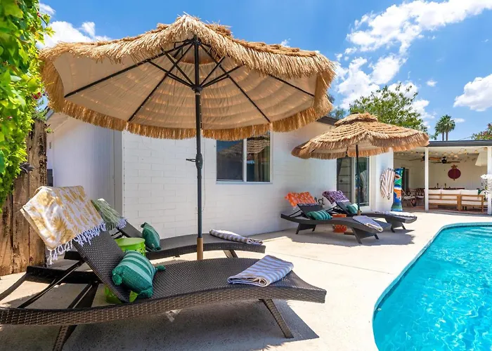Mai Tai Manor Private Pool Near Old Town Holiday home